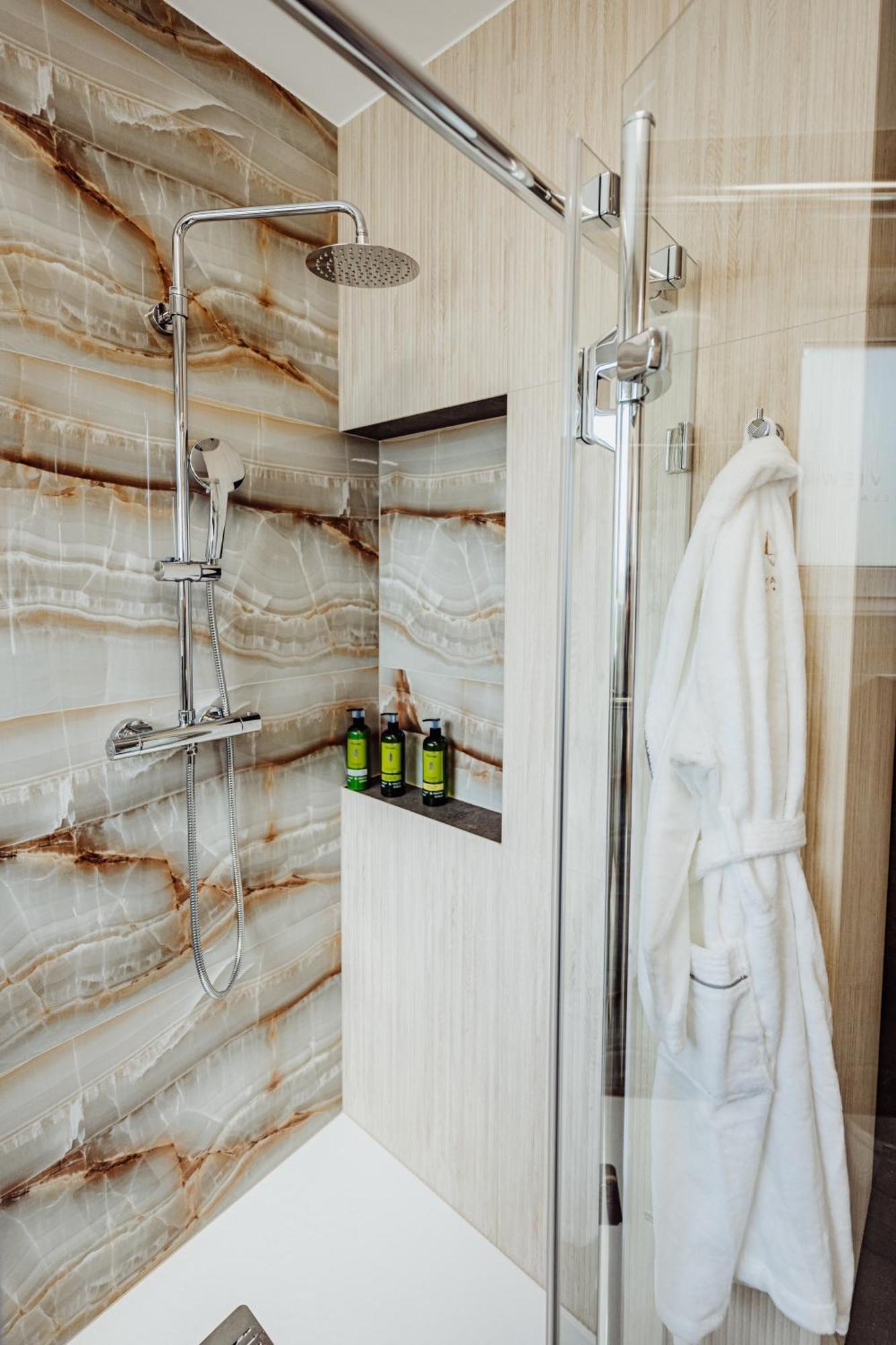 Cristalview Stay&Relax - Luksusowe Apartamenty- Zewnetrzne Jacuzzi- Przyjazne Dla Rodzin - Zwierzeta Akceptowane ป็อดกูชิน ภายนอก รูปภาพ