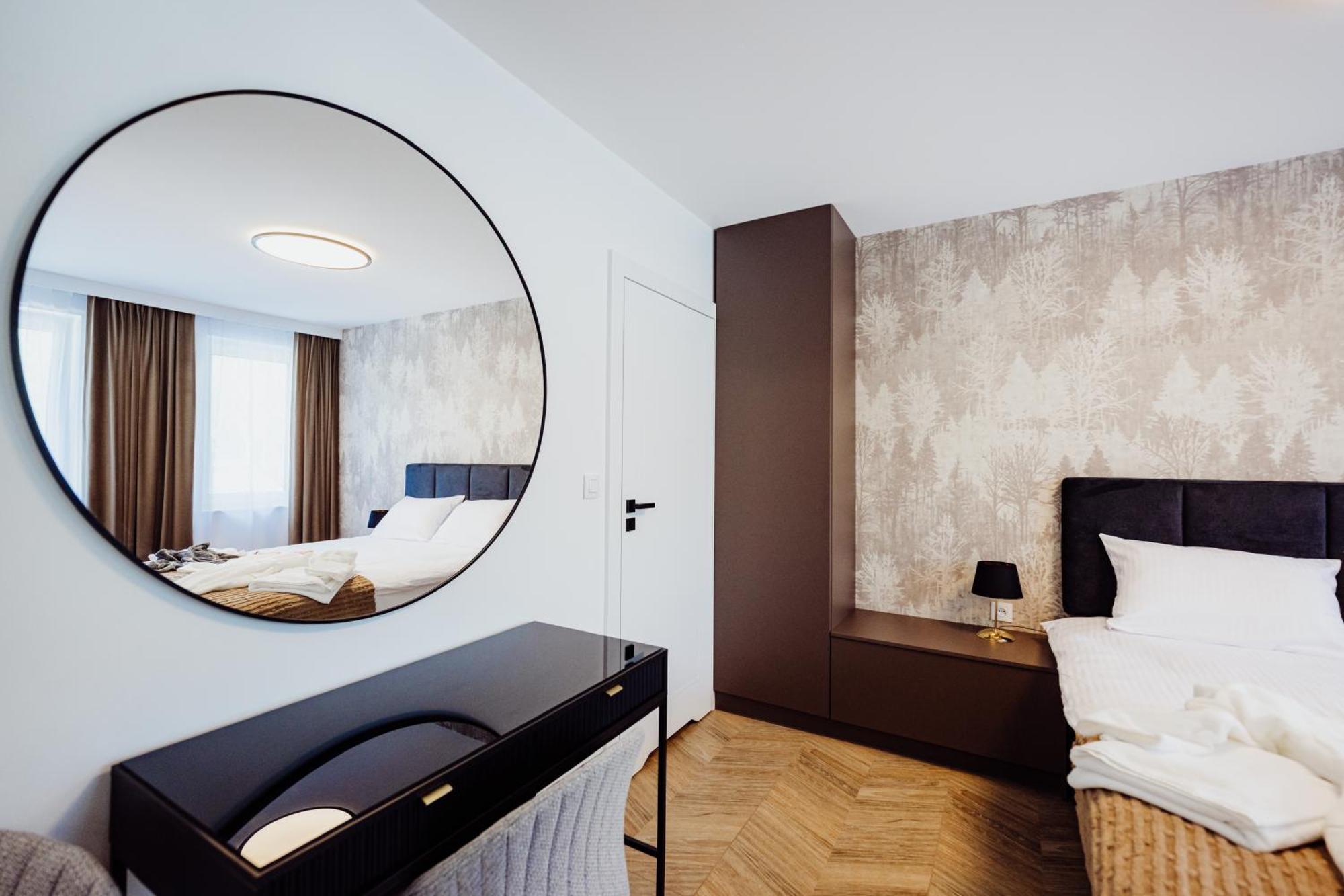 Cristalview Stay&Relax - Luksusowe Apartamenty- Zewnetrzne Jacuzzi- Przyjazne Dla Rodzin - Zwierzeta Akceptowane ป็อดกูชิน ภายนอก รูปภาพ