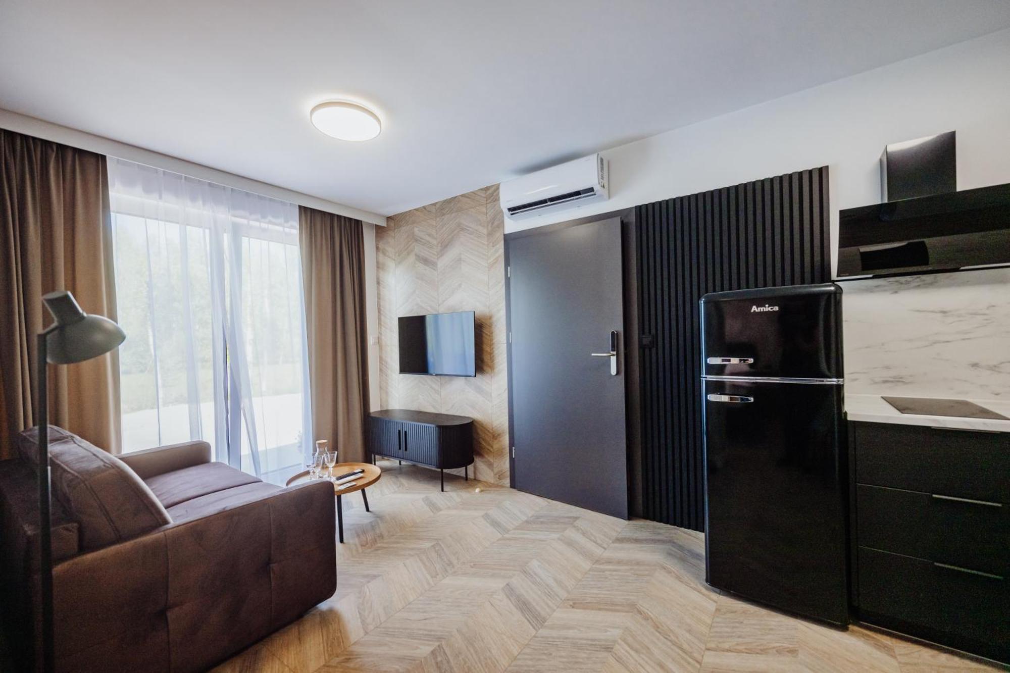 Cristalview Stay&Relax - Luksusowe Apartamenty- Zewnetrzne Jacuzzi- Przyjazne Dla Rodzin - Zwierzeta Akceptowane ป็อดกูชิน ภายนอก รูปภาพ
